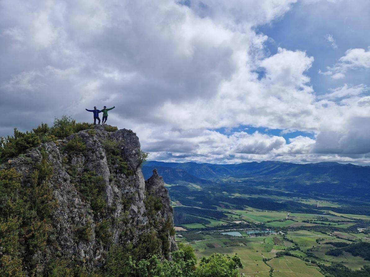 Une image contenant plein air, nuage, paysage, montagne
Le contenu généré par l’IA peut être incorrect.