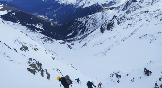 Cycle Initiation Ski Alpinisme Un Peu Engagé (ISAPE). 1ère pour le cru 20/21 image article