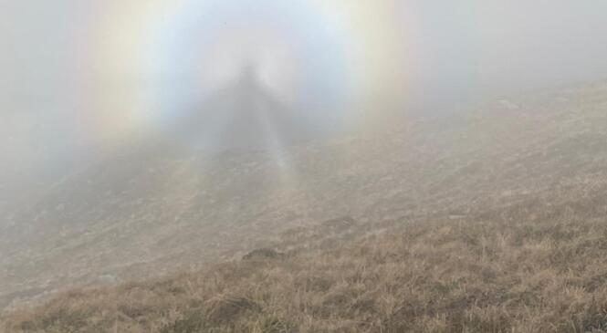 10 spectres sur 1 crête image article