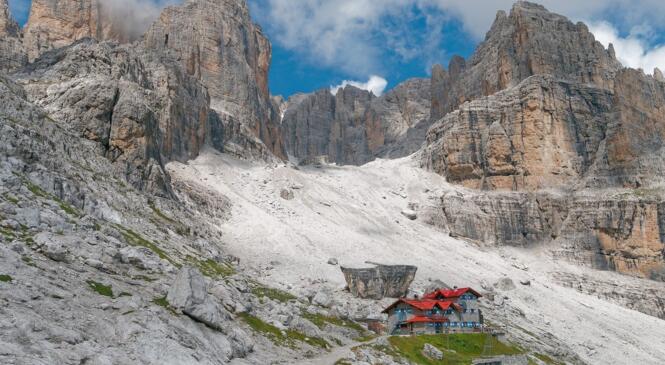 Le must de la Via Ferrata : Les Dolomites de Brenta image article