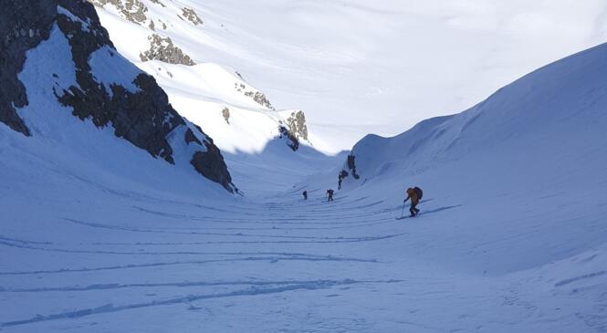 Cycle Initiation Ski Alpinisme Un Peu Engagé (ISAPE) image article