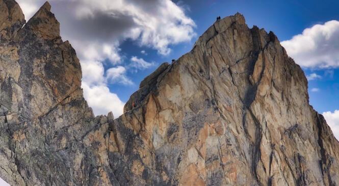 Camp de base : sur les traces de Dibona ! image article