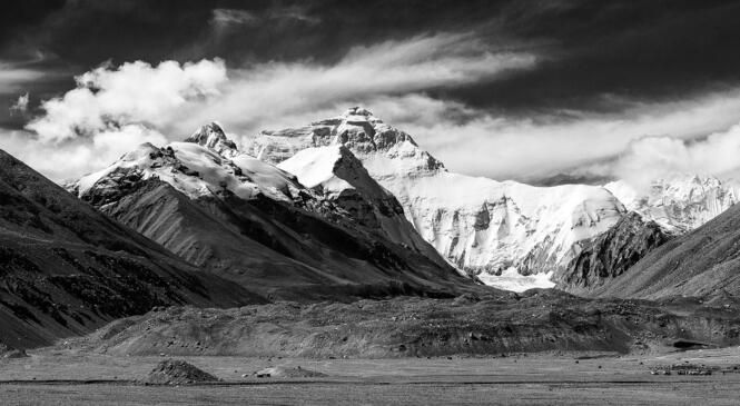 A voir... Inoxtag > 1 an pour gravir l'Everest image article